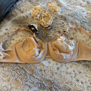 Wacoal Surreal Comfort Bra